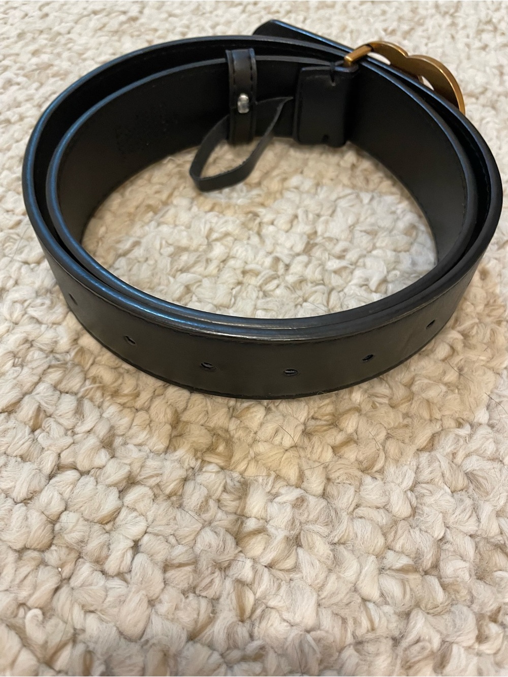 Gucci Black Leather Belt with Gold Double G Logo - Picture 3 of 6